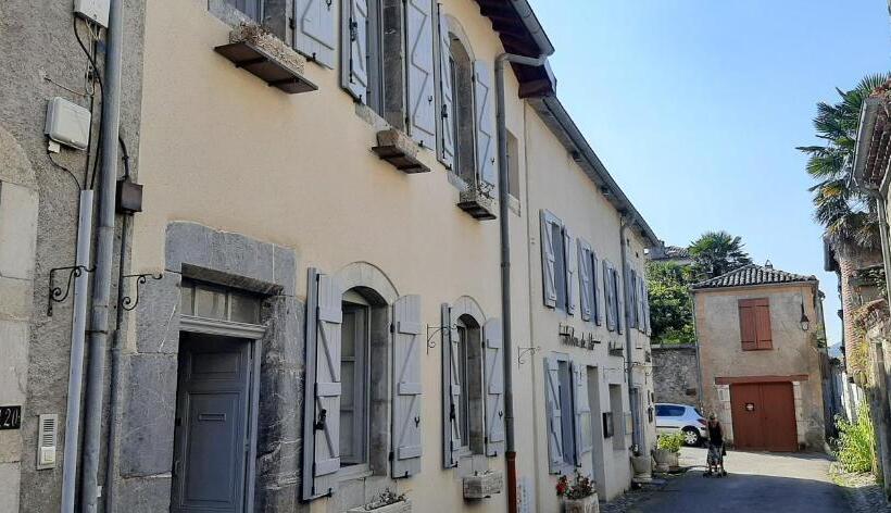 Отель Hôtel Candide