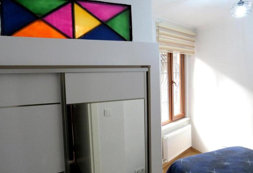 هتل Istanberry Dream Apartments