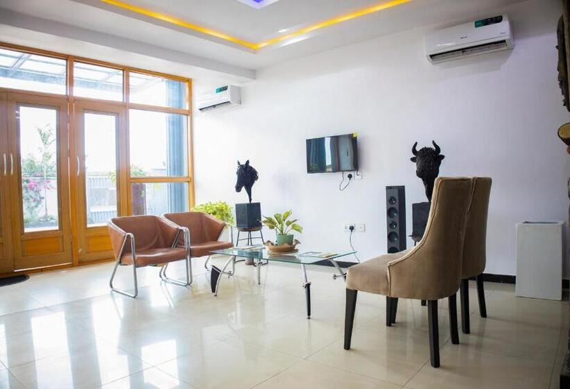 هتل Klulead Garden And Suites