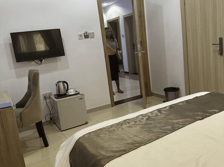 هتل Klulead Garden And Suites