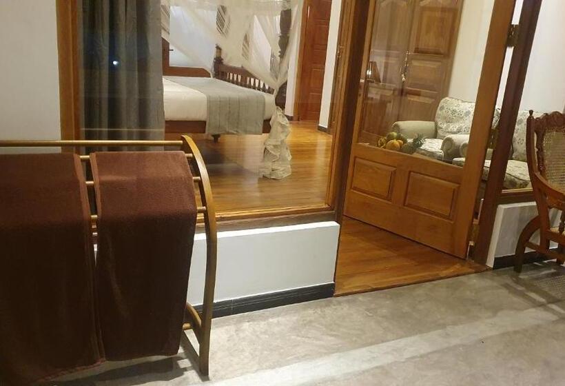 فندق Margaret House