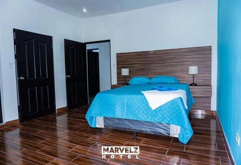 هتل Marvelz