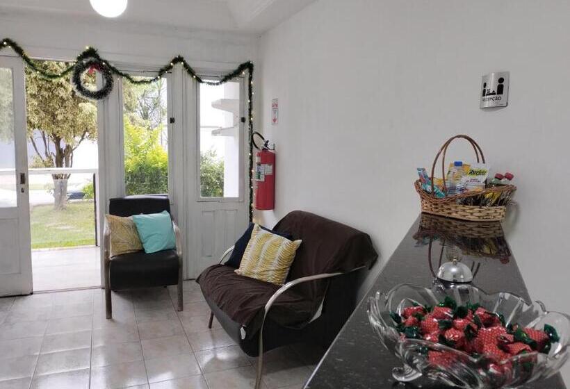 فندق Pousada Jardins Campista