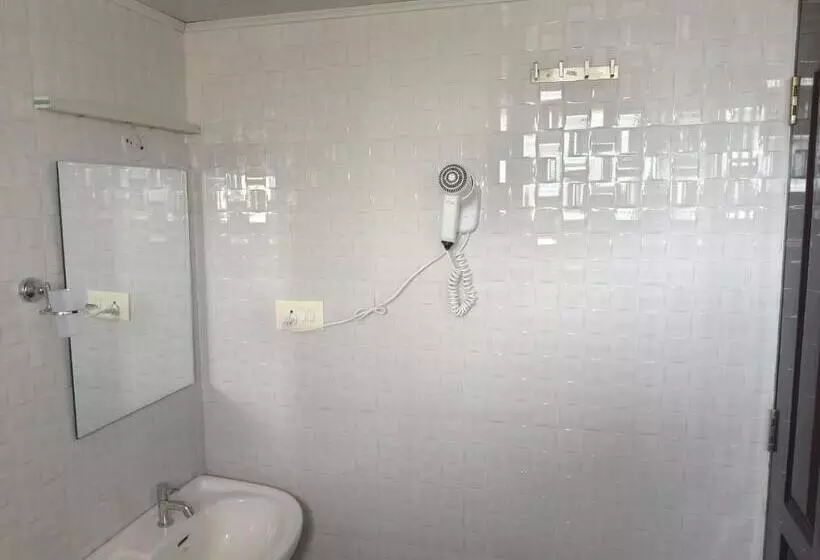 Hotelli Sancta Maria Airport