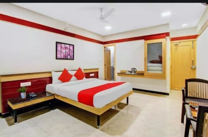 هتل Sri Sai Guru Comfors