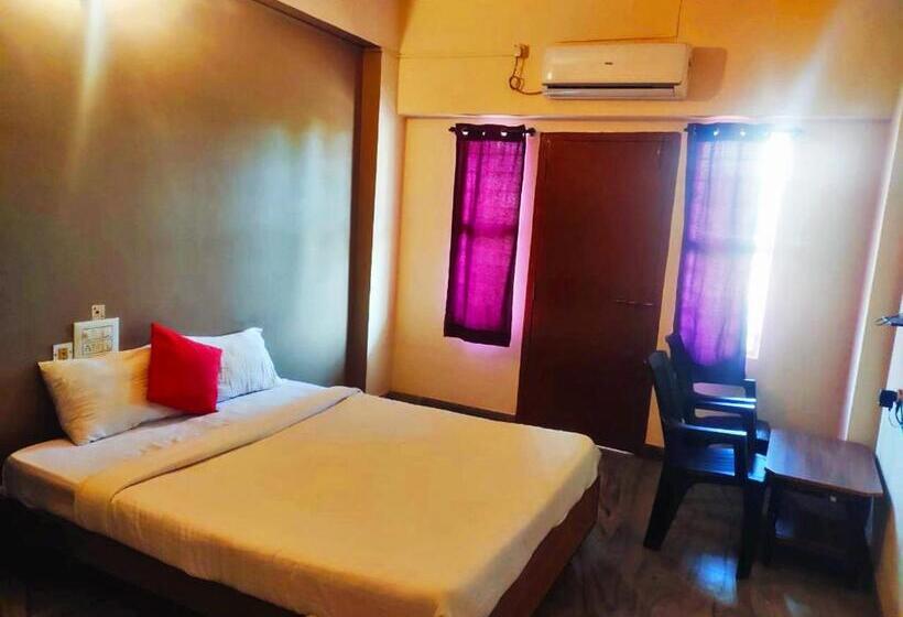 Отель Staymaker Ss Residency