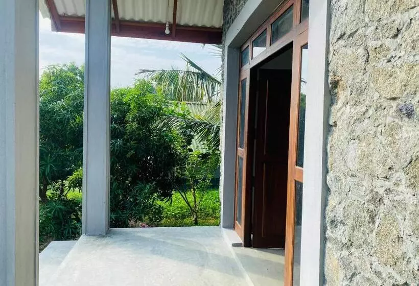 ホテル Yogi Organic Farm