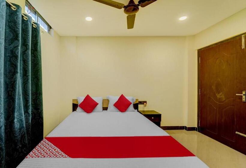 ホテル Rajnandini