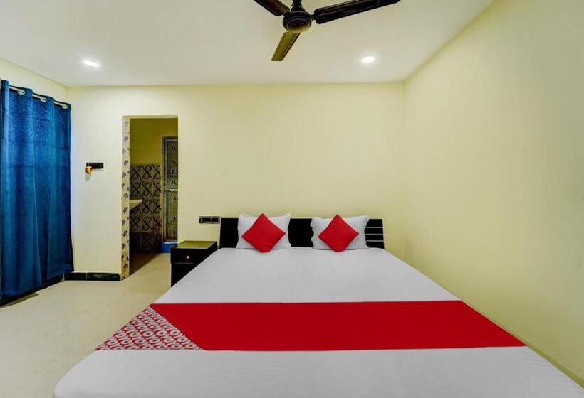 ホテル Rajnandini