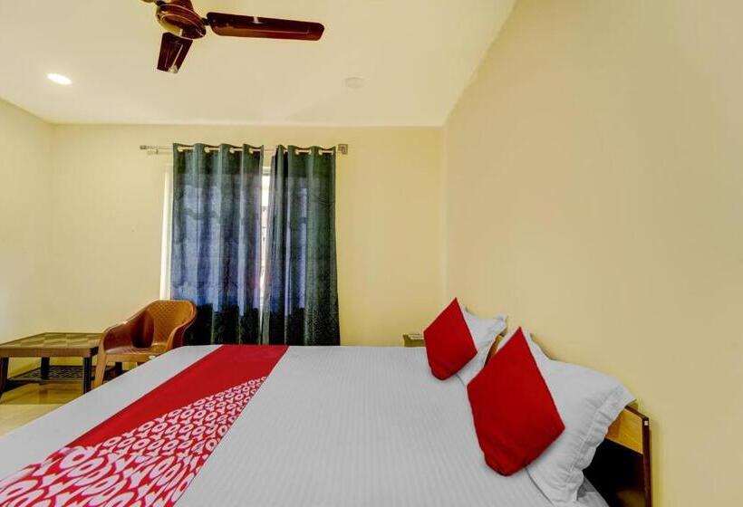 ホテル Rajnandini