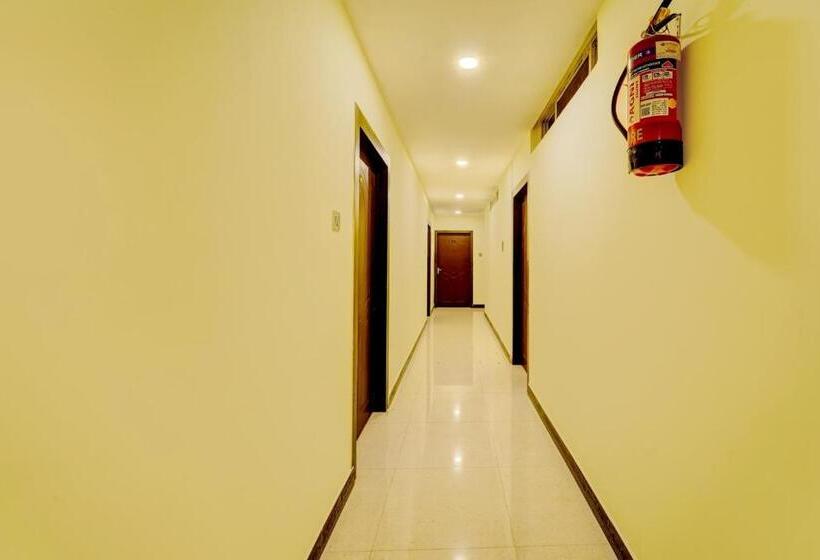 ホテル Rajnandini