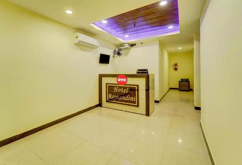 ホテル Rajnandini