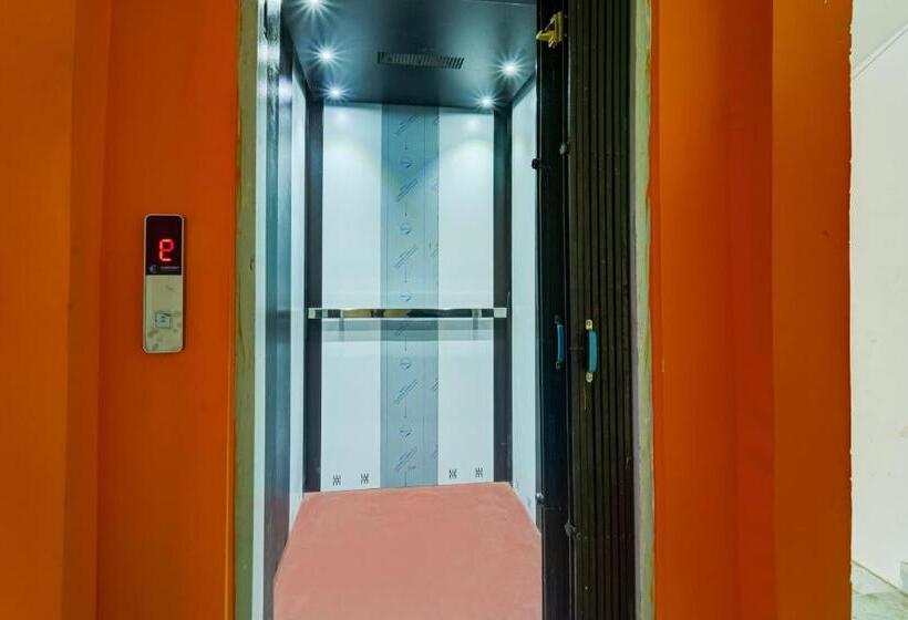 ホテル Rajnandini