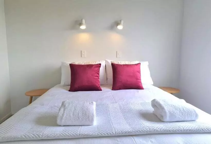 Majatalo Beverley Hills Guesthouse