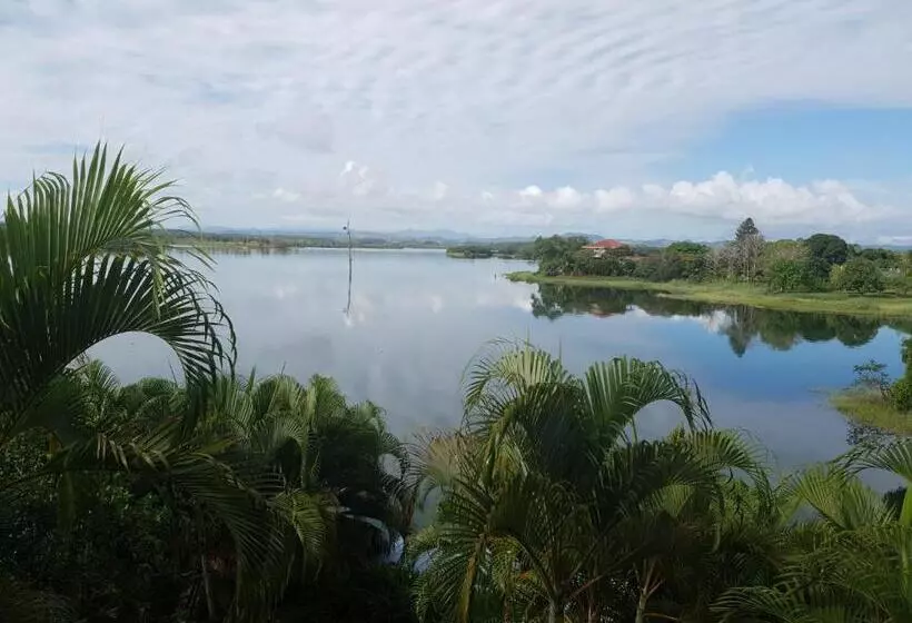 ペンション Cabana S On Gatun Lake In Arenosa