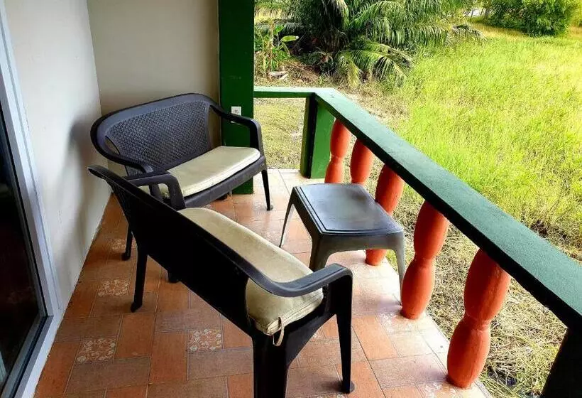 ペンション Cabana S On Gatun Lake In Arenosa