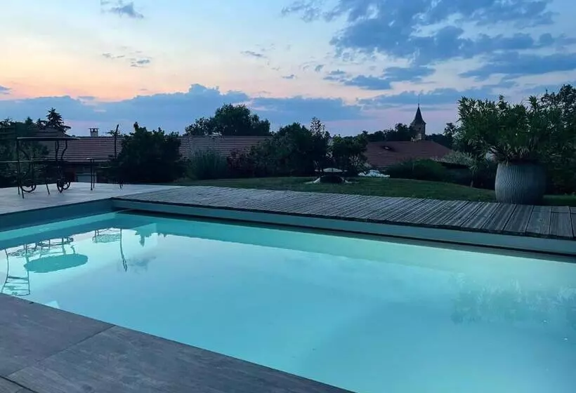 ペンション La Grange Aux Hirondelles   Appartement Complet Et Indépendant