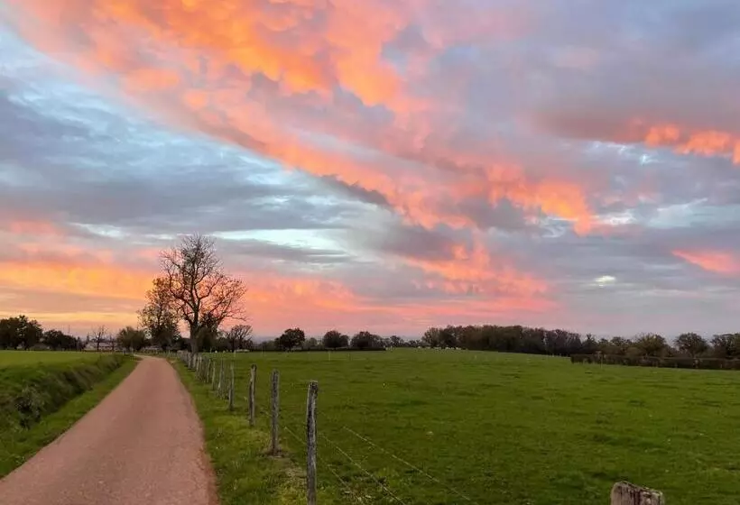 ペンション La Grange Aux Hirondelles   Appartement Complet Et Indépendant