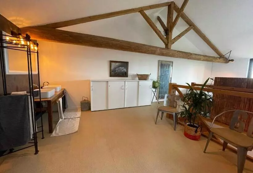 ペンション La Grange Aux Hirondelles   Appartement Complet Et Indépendant