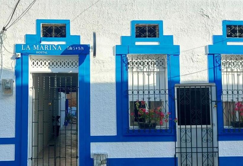 پانسیون La Marina Hostal