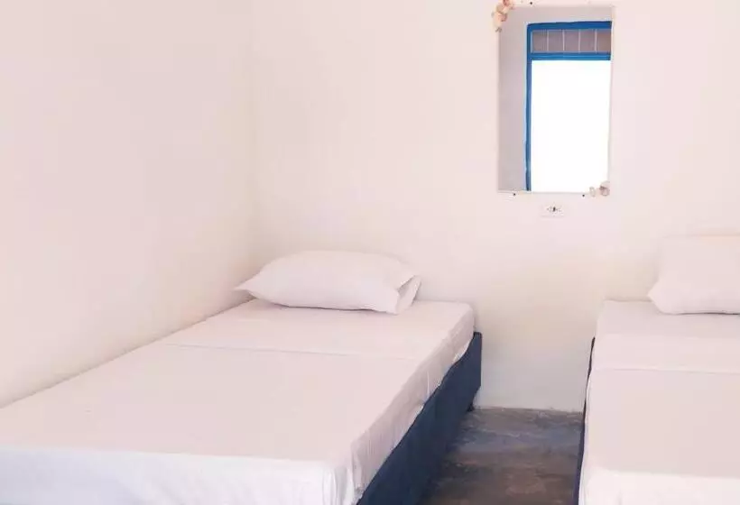ペンション La Marina Hostal