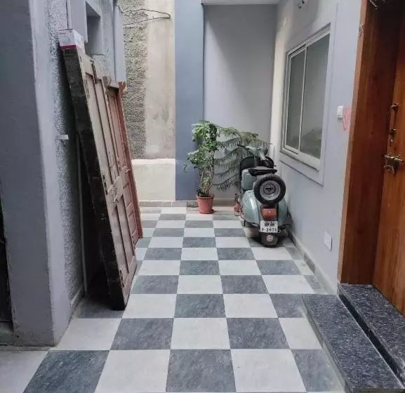 Majatalo Ramashray Guest House