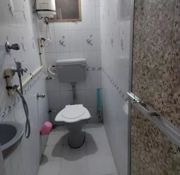 Majatalo Ramashray Guest House