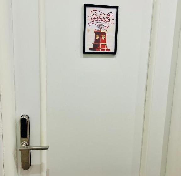 פנסיון Roma Eterna   Piramide Guest House