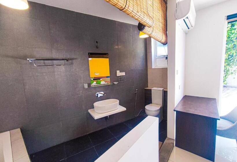 بنسيون The Yacht Villa Near Colombo International Airport