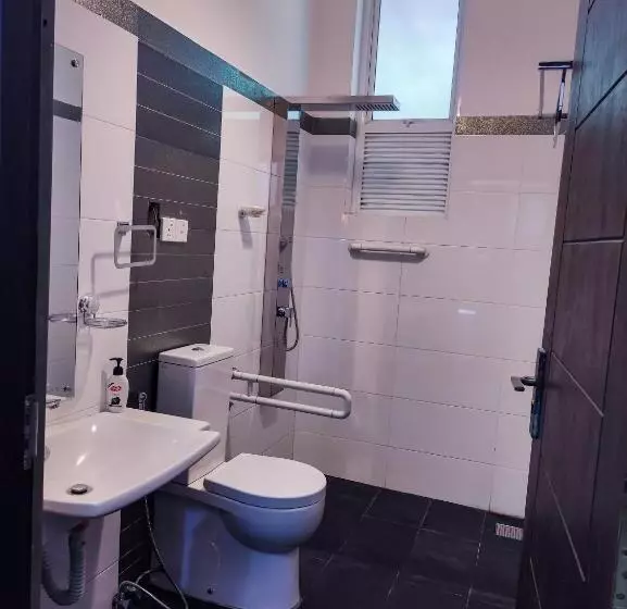 ペンション The Yacht Villa Near Colombo International Airport