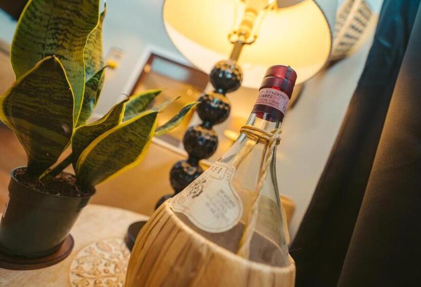 פנסיון Windsor Retreat Private Basement Suite