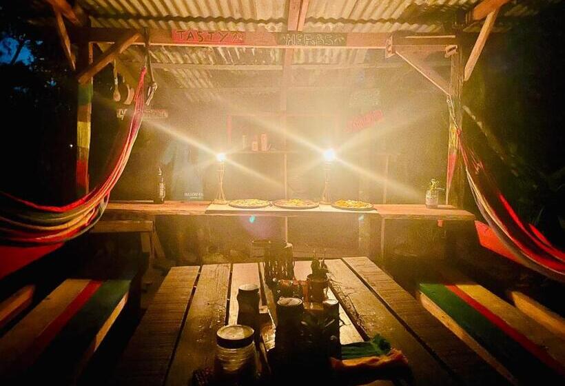 استراحتگاه Land Of Promise