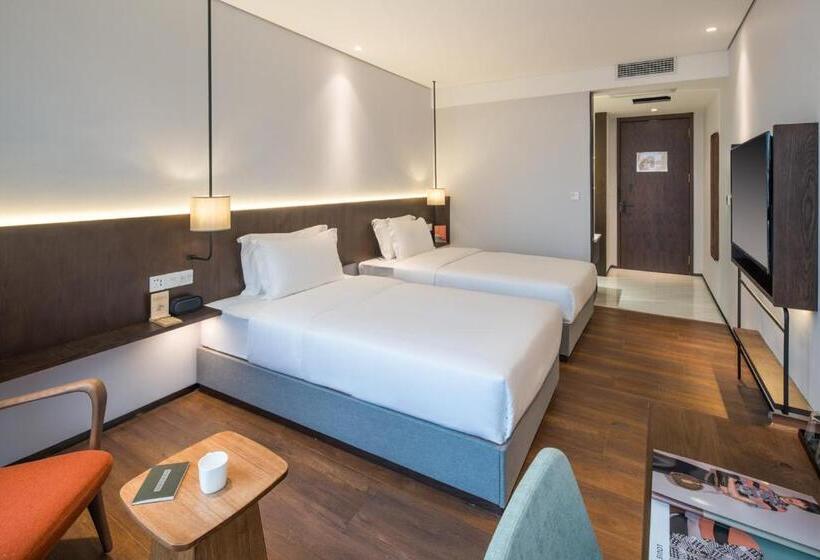 Wuyu Hotel Chongqing Jiangbei Airport & Light Rail