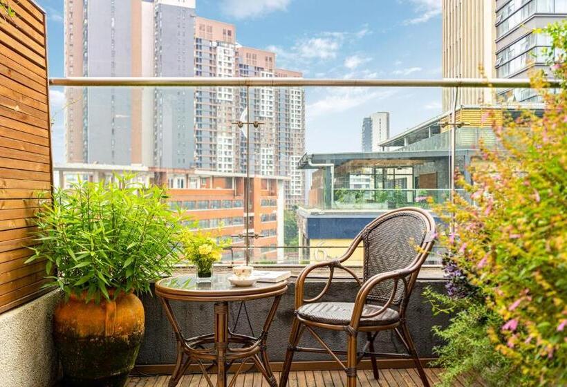 Wuyu Hotel Chongqing Jiangbei Airport & Light Rail