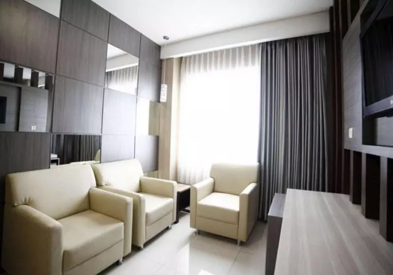 ホテル Harmoni Tasikmalaya