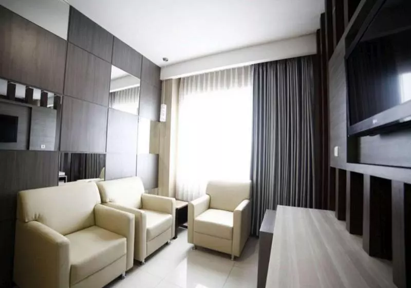 ホテル Harmoni Tasikmalaya