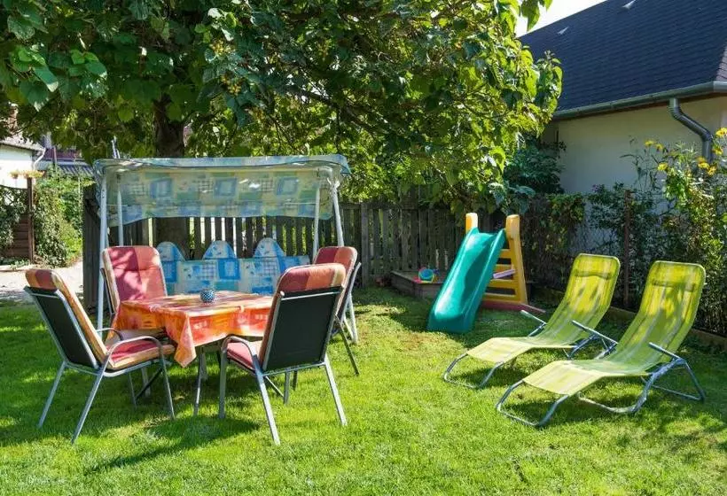 هتل Andrea Apartmanhaz