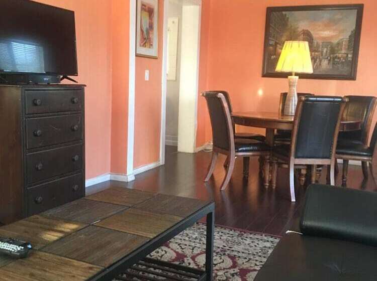 Hotel Century Inn At Lax