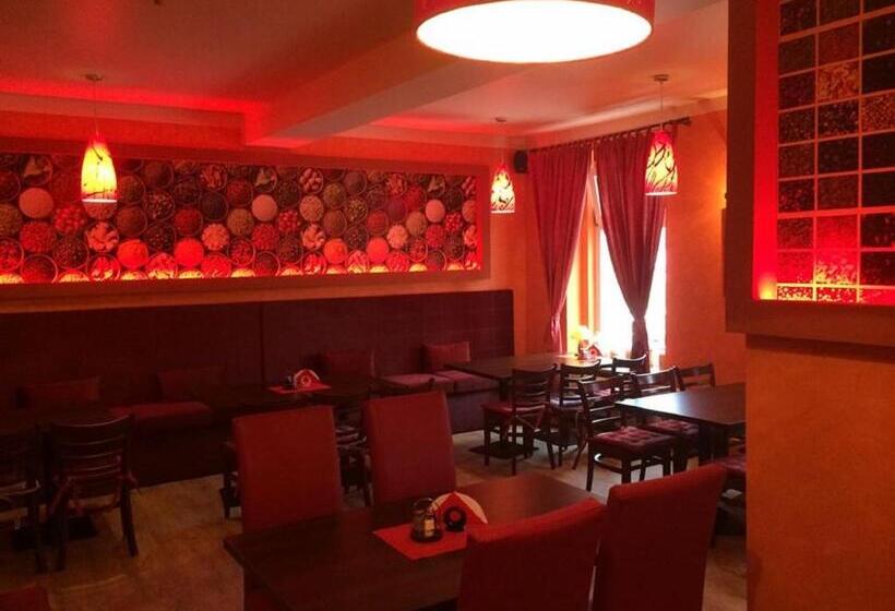 בית מלון כפרי Cesarski   Kaiserhof