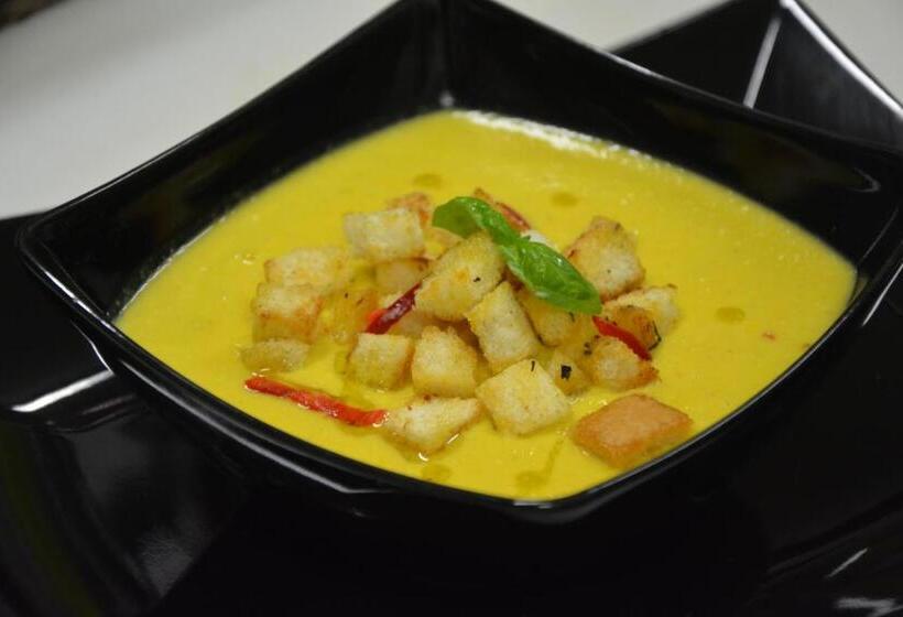 בית מלון כפרי Cesarski   Kaiserhof