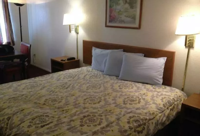 Hotelli Crown Inn