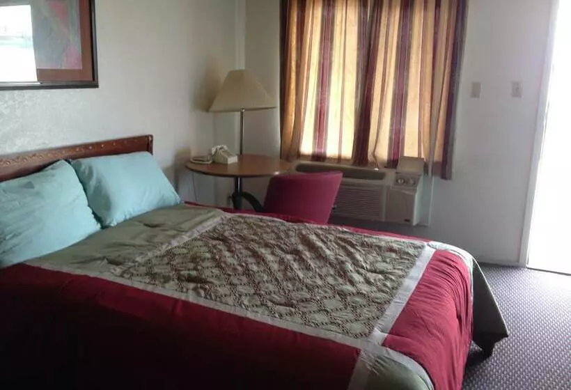 Hotelli Crown Inn