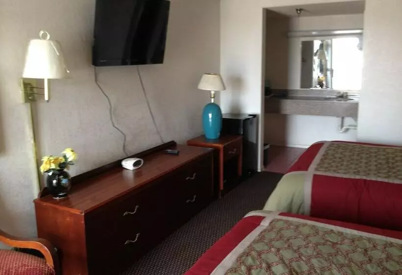Hotelli Crown Inn
