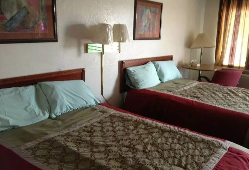 Hotelli Crown Inn