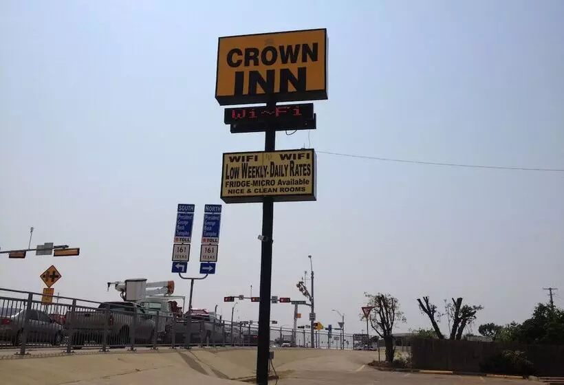 Hotelli Crown Inn