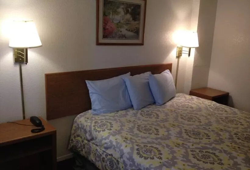 Hotelli Crown Inn