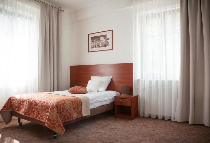 هتل Dom Na Podwalu