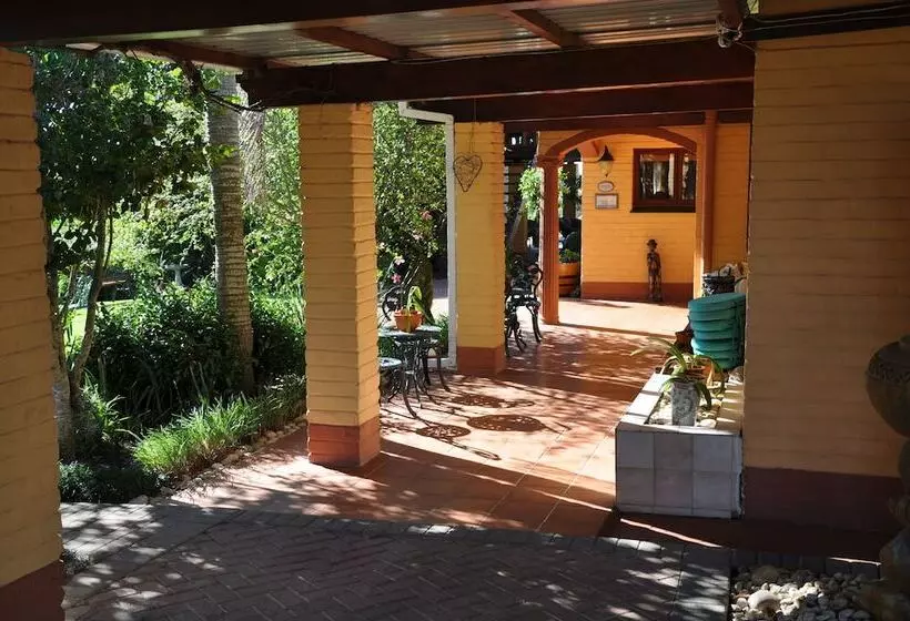 ホテル Hildesheim Guest House