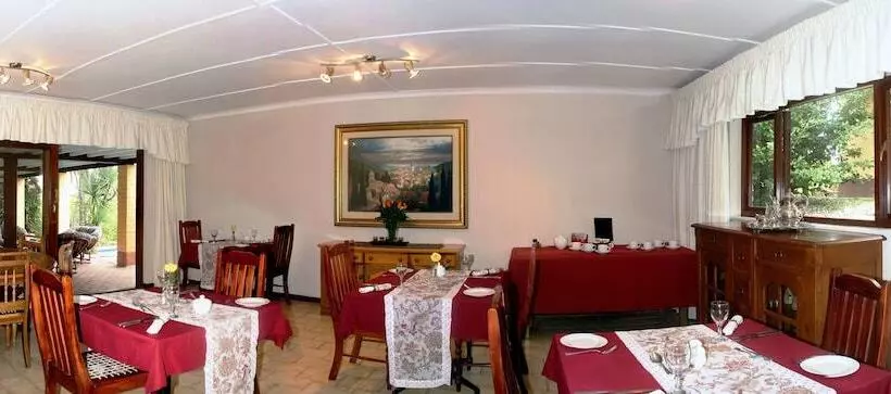 ホテル Hildesheim Guest House