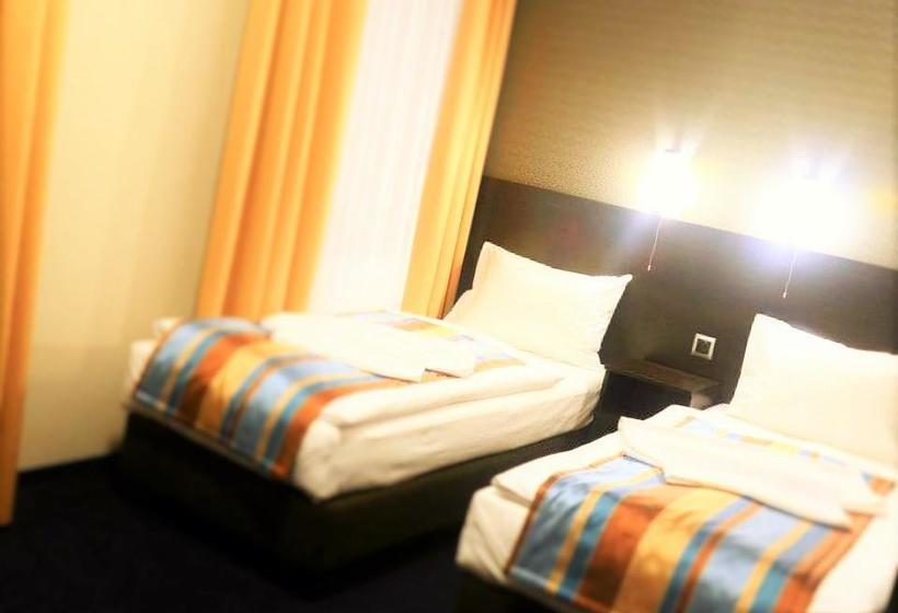 Отель Kamienica